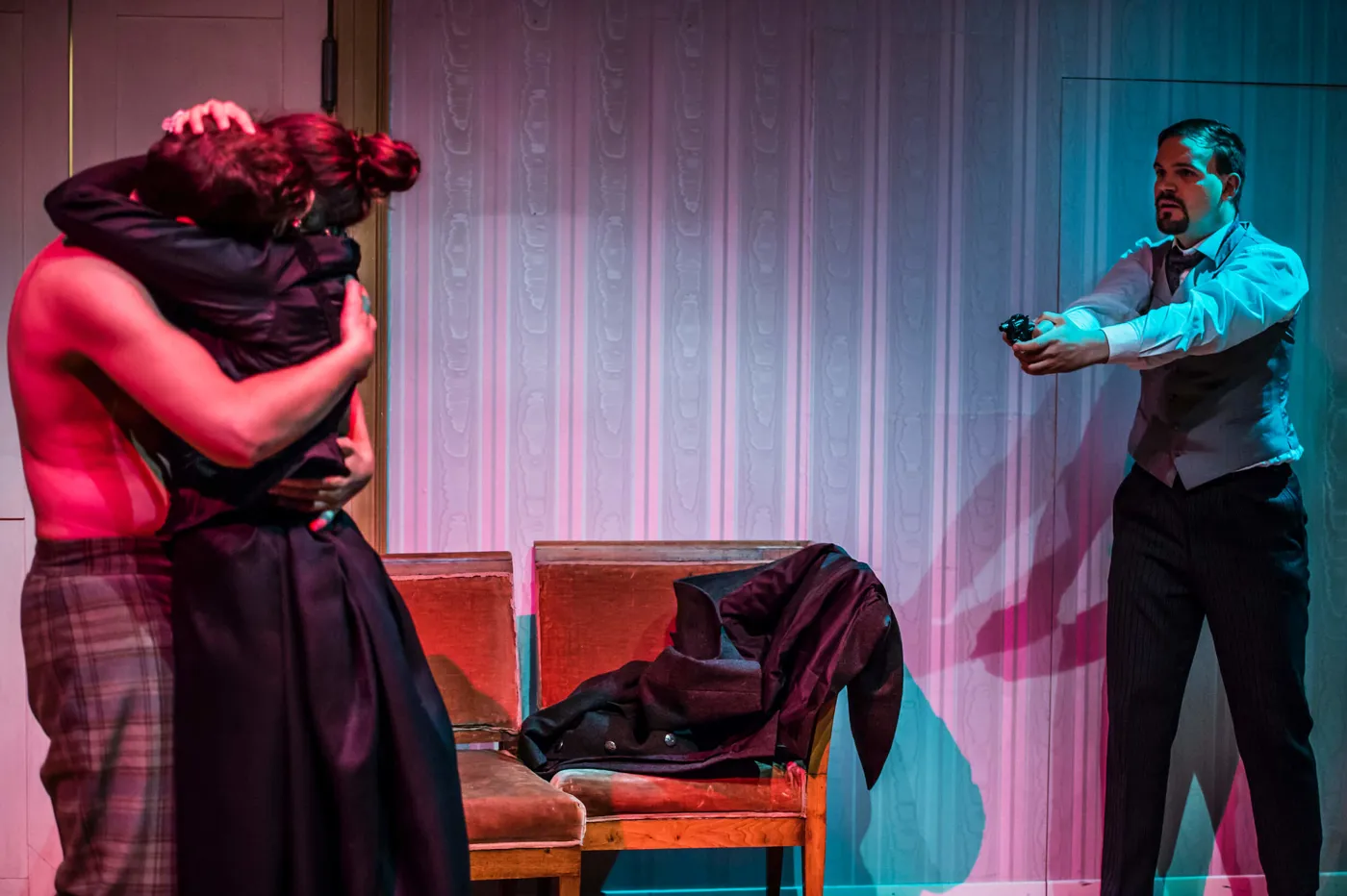 The Bear (William Walton) – Operella: Atelier Theater Meilen (Regie: Regina Heer)